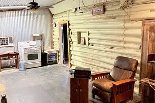 16057 E Hwy 90, Kingsbury, TX 78638 - Photo 12