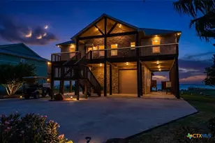 553 Bayside Dr, Seadrift, TX 77983 - Photo 18
