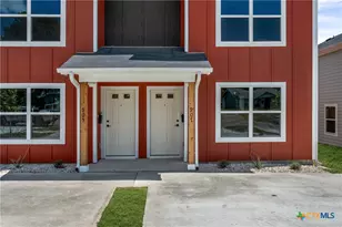 907 S 2nd St, Temple, TX 76504 - Photo 1