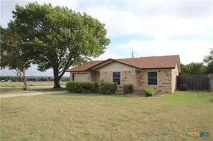 569 Plaza Ct, Harker Heights, TX 76548 - Photo 4