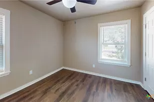 952 Fannin Loop, Temple, TX 76501 - Photo 6