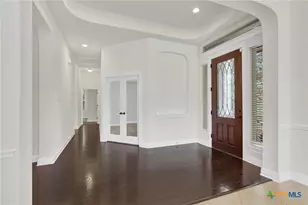 921 Santa Cruz, New Braunfels, TX 78132 - Photo 6