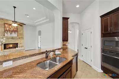 921 Santa Cruz, New Braunfels, TX 78132 - Photo 18
