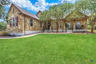 921 Santa Cruz, New Braunfels, TX 78132 - Photo 2