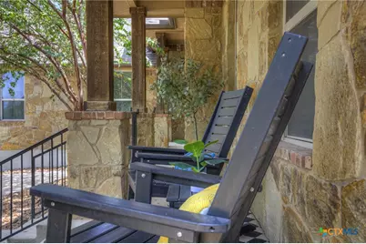 921 Santa Cruz, New Braunfels, TX 78132 - Photo 4