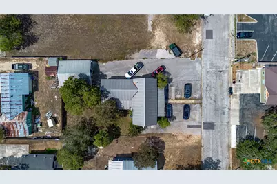 523 E Donegan Street, Seguin, TX 78155 - Photo 26