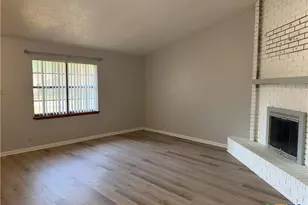 2106 Stagecoach Trail, Temple, TX 76502 - Photo 4