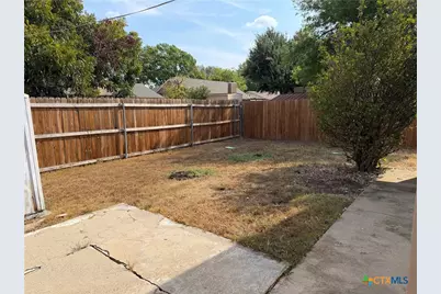 2106 Stagecoach Trail, Temple, TX 76502 - Photo 14