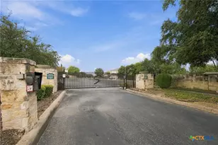 9007 Walnut Springs, Universal City, TX 78148 - Photo 2