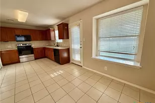 558 Briggs Dr, New Braunfels, TX 78130 - Photo 12