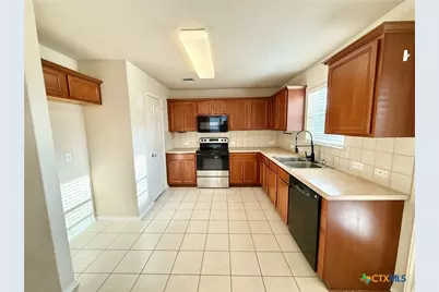 558 Briggs Drive, New Braunfels, TX 78130 - Photo 10