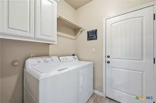 225 Greenway Dr, Seguin, TX 78155 - Photo 32