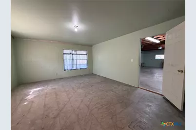 465 Blake Street, Victoria, TX 77905 - Photo 10