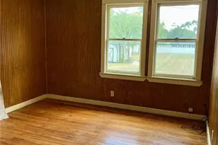 407 S Second St, Ganado, TX 77962 - Photo 12