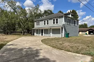 407 S Second St, Ganado, TX 77962 - Photo 1