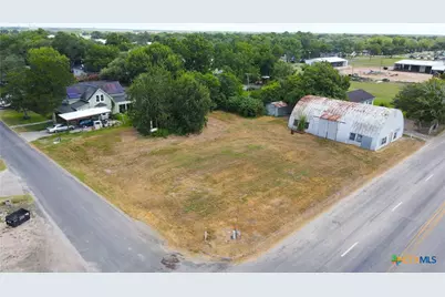 400 W North Street, Louise, TX 77455 - Photo 2