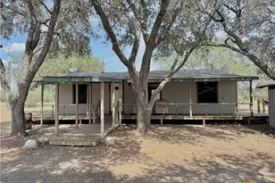 201 Sandra Ln, Victoria, TX 77905 - Photo 1