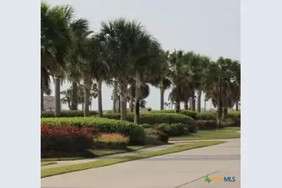 144 E Burgundy Bay, Port O'Connor, TX 77982 - Photo 2