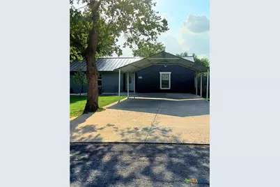 209 Green Pasture, Hutto, TX 78634 - Photo 2