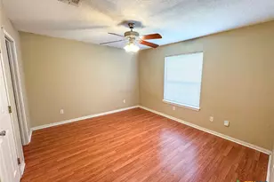 139 Sherwood Dr, Victoria, TX 77901 - Photo 14
