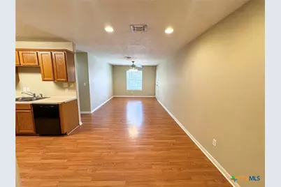 139 Sherwood Drive, Victoria, TX 77901 - Photo 6