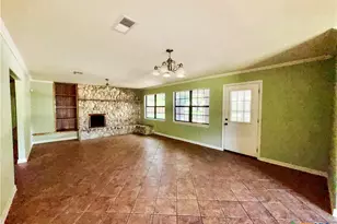 909 Anderson St, Hearne, TX 77859 - Photo 4