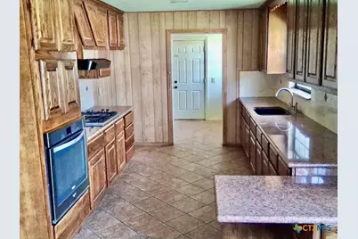 909 Anderson Street, Hearne, TX 77859 - Photo 8