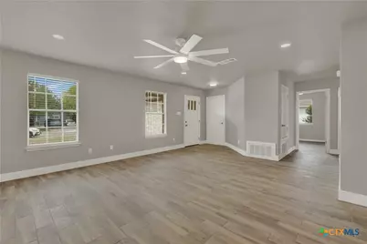 104 Grant Way, Kyle, TX 78640 - Photo 2