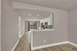 104 Grant Way, Kyle, TX 78640 - Photo 4