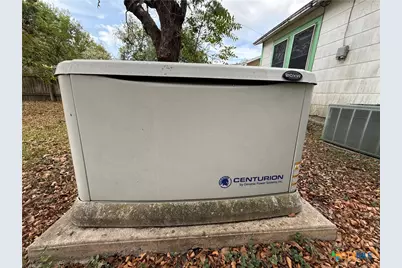 2701 Nightingale Street, Victoria, TX 77901 - Photo 12