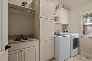 662 Waratah Ave, New Braunfels, TX 78132 - Photo 32