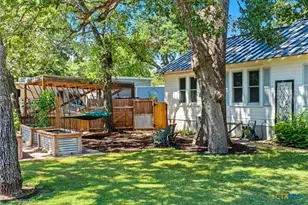 508 S Vandeveer, Burnet, TX 78611 - Photo 12