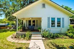 508 S Vandeveer, Burnet, TX 78611 - Photo 1