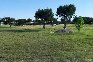 906 Co Rd 154, Georgetown, TX 78626 - Photo 1
