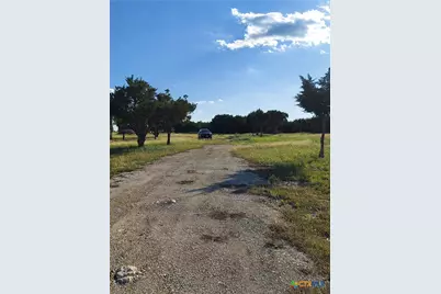 906 County Road 154, Georgetown, TX 78626 - Photo 2