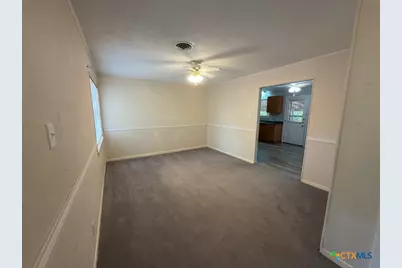 303 Ridge Street, Copperas Cove, TX 76522 - Photo 2