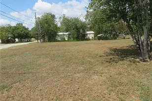 308 N Pumphrey, Edna, TX 77957 - Photo 12