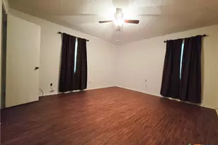 1408 W 4th St, Lampasas, TX 76550 - Photo 16