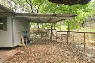 1408 W 4th St, Lampasas, TX 76550 - Photo 30