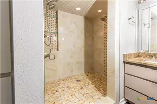 54 S Hampton Dr, Seguin, TX 78155 - Photo 12