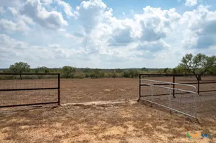 1610 Silvermine Rd, Dale, TX 78616 - Photo 26