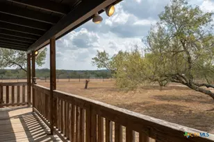 1610 Silvermine Rd, Dale, TX 78616 - Photo 8