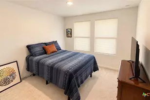 7731 Bohemian Grv, San Antonio, TX 78227 - Photo 10