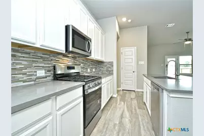 1532 Zion Drive, New Braunfels, TX 78132 - Photo 10