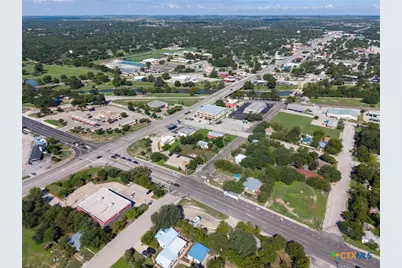 1404, 1406, 1408 S Chestnut Street, Lampasas, TX 76550 - Photo 2