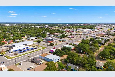 805 E Rio Grande Street, Victoria, TX 77901 - Photo 26