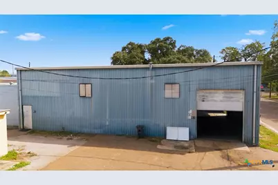 805 E Rio Grande Street, Victoria, TX 77901 - Photo 24