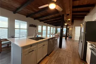 133 Marshall Johnson Ave, Port Lavaca, TX 77979 - Photo 8