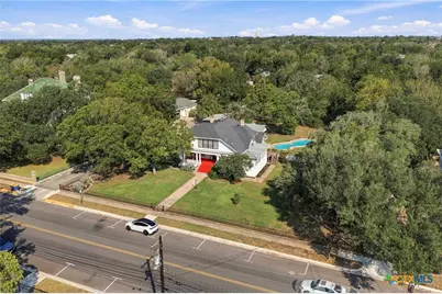 915 Saint Lawrence Street, Gonzales, TX 78629 - Photo 38