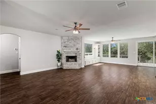 1621 Angolo, New Braunfels, TX 78132 - Photo 6